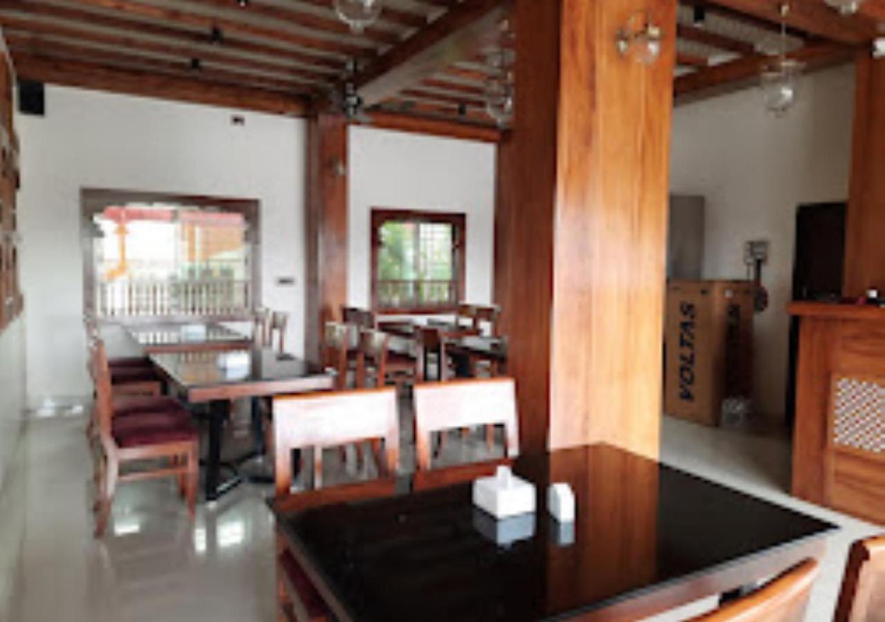 Hotel Rajwada Kapurhol Kapurwahal Εξωτερικό φωτογραφία