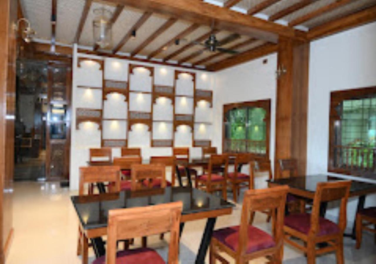 Hotel Rajwada Kapurhol Kapurwahal Εξωτερικό φωτογραφία