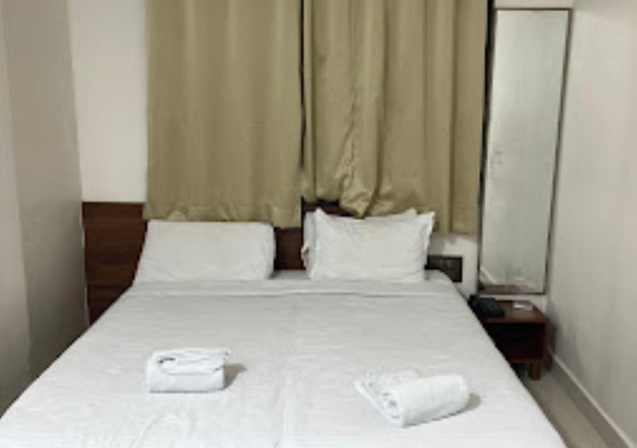 Hotel Rajwada Kapurhol Kapurwahal Εξωτερικό φωτογραφία